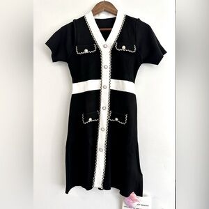 Chicwish Retro Grace Contrast Color Knit Dress in Black, size S-M